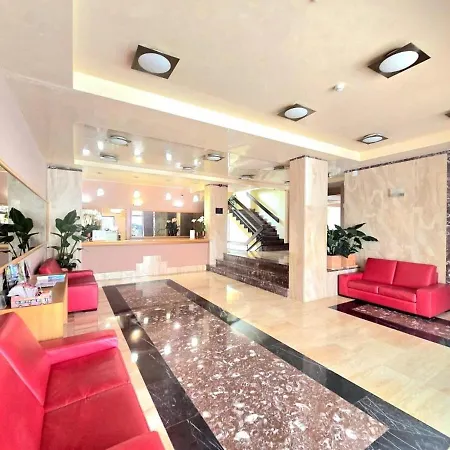 Διαμέρισμα Pepitas With Sea And Pool Views Steps From Puerta Marina And The Beaches By Namaste Elite Benalmádena